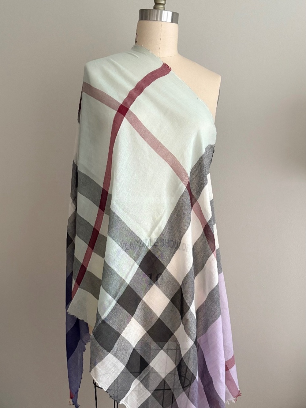 Burberry Shawl Lightly used Made in Italy
